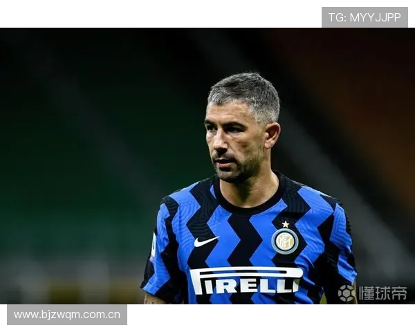 嘘声之下巴斯托尼获科拉罗夫鼓励